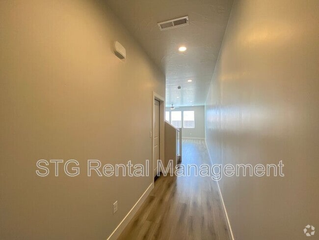 Building Photo - 1130 S 4380 W Rental