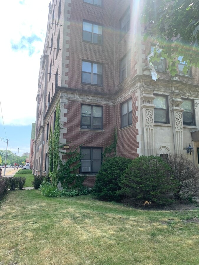 Photo - 5455 S Blackstone Ave Unit 5d