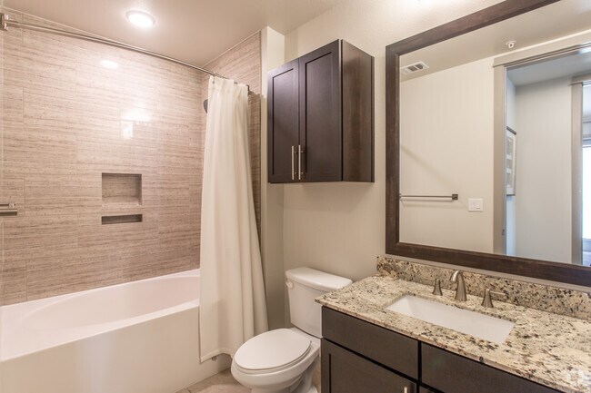 2 Br, Bathroom