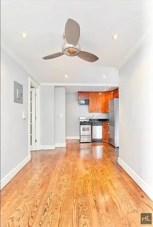 Building Photo - Avenue A Unit 2FE Rental