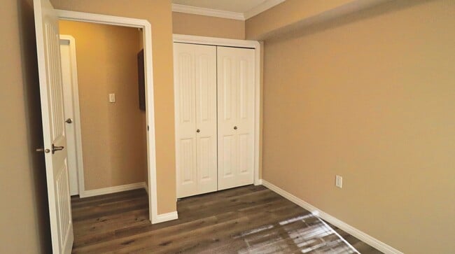 Photo - 5202 49 St
