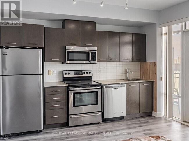 Photo - 360 Square One Dr Unité 1001