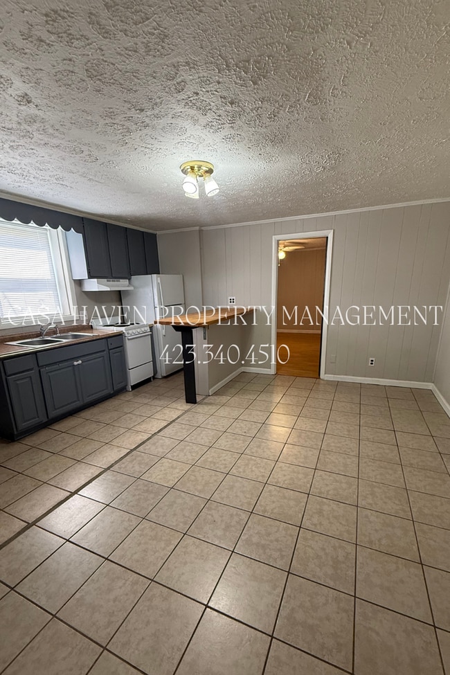 Photo - Modern 1 Bed 1 Bath - Pet Friendly! Unit 200 E Watauga - 1