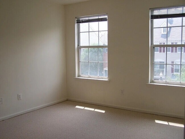 Photo - 40 Walnut St