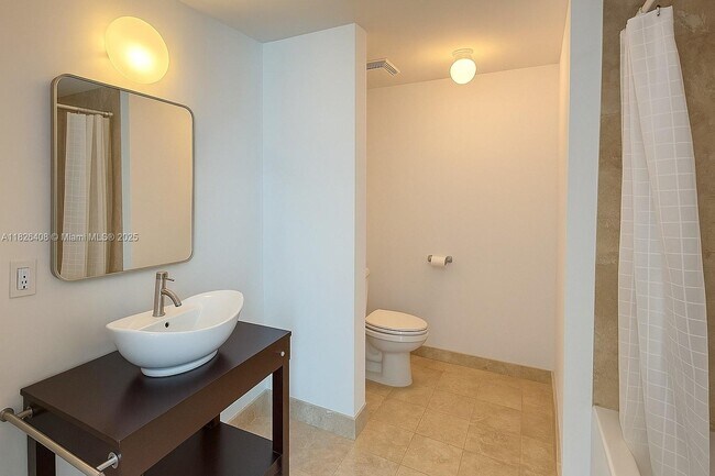 Photo - 350 S Miami Ave Unidad 1206