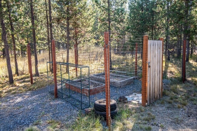 Photo - Custom Home Close to Big Deschutes
