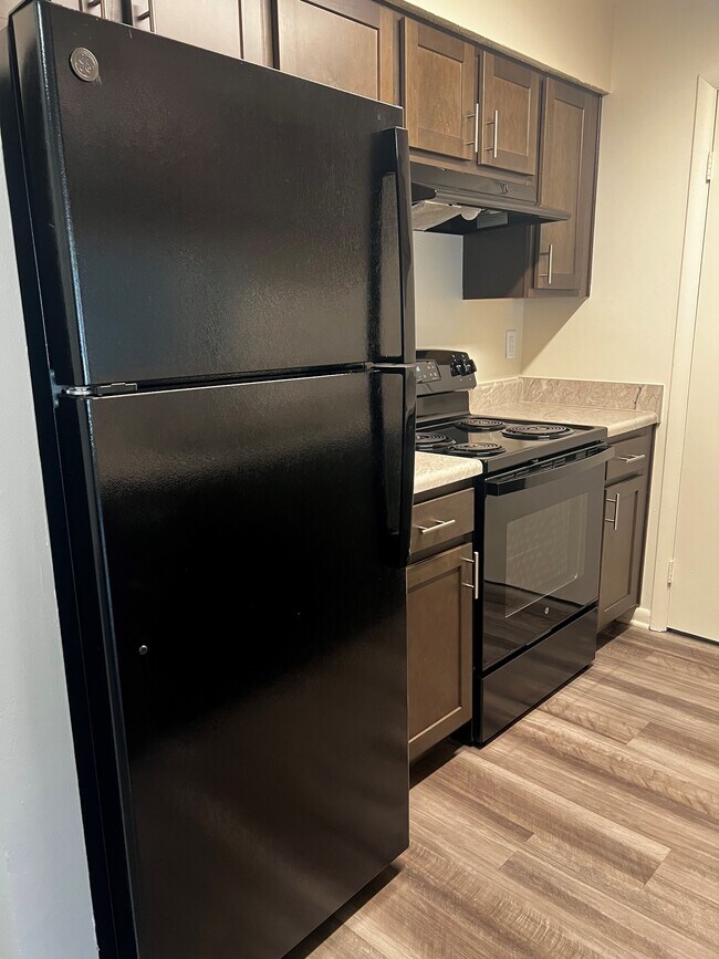 Photo - Lee Overlook Apartments