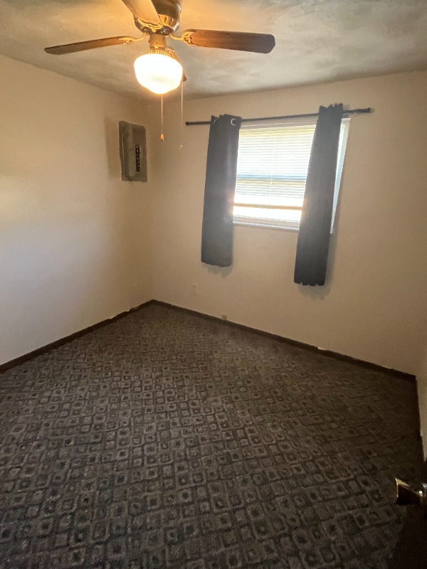 Photo - 515 E Staat St