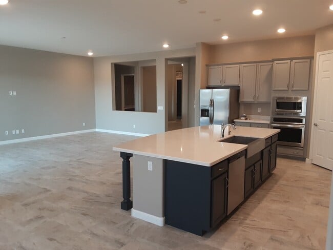 Photo - 5Bdrm/ 3.5 bath in Saguaro Bloom, near Twin Peaks & Silverbell