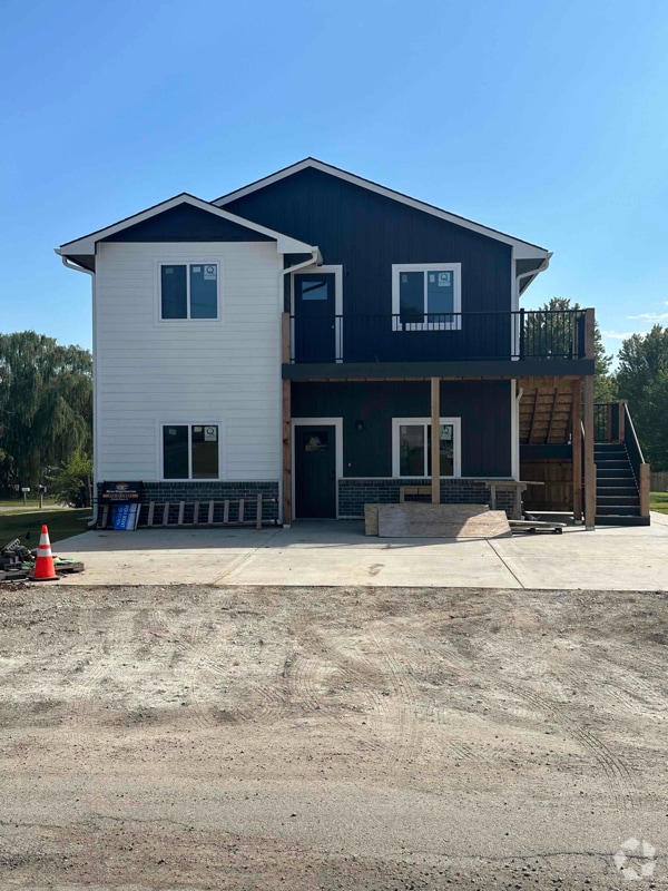 Building Photo - 525 E 10th Ave Rental