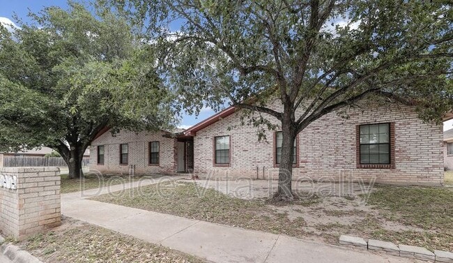 Photo - 2716 N 31st St Unit 31st#4