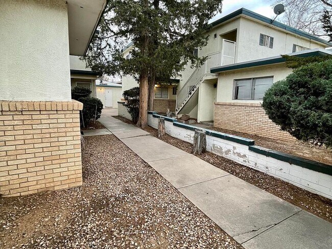 Photo - 310 Nob Hill Row, LLC. Unit B