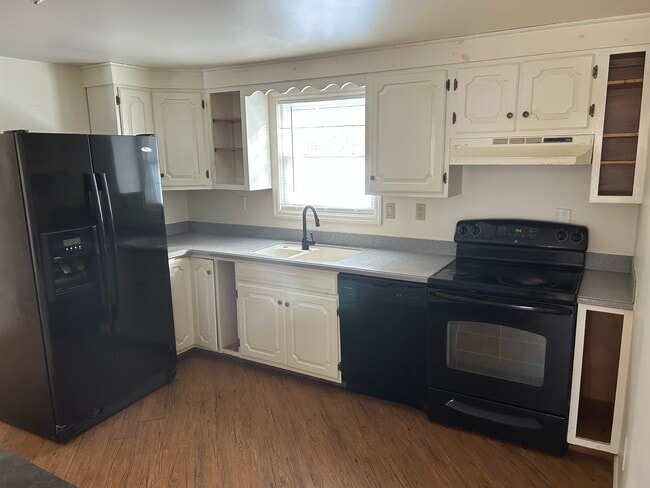 Photo - 109 Brylin Dr