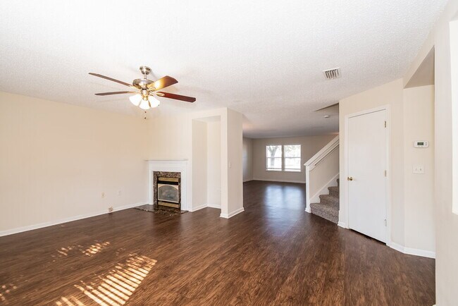 Photo - 11558 Brian Lakes Dr N