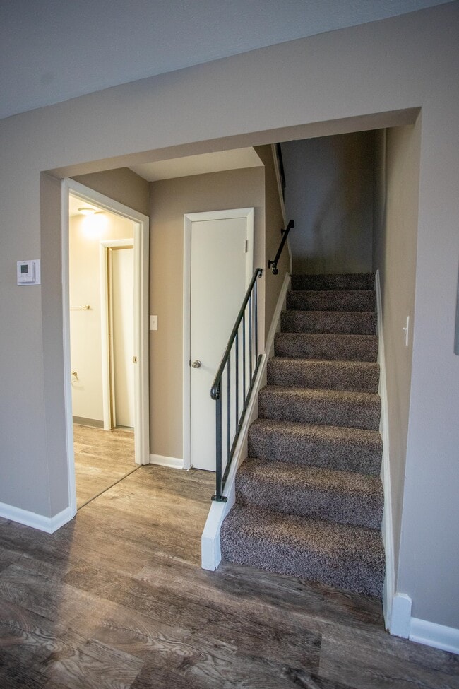 Photo - Oxford Court