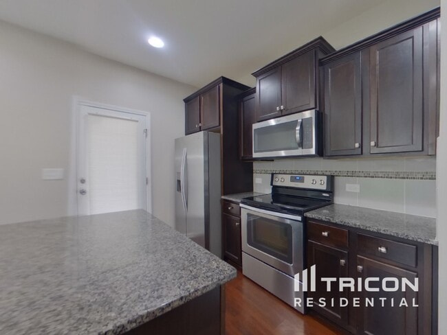 Photo - 3301 Pikes Peak Dr