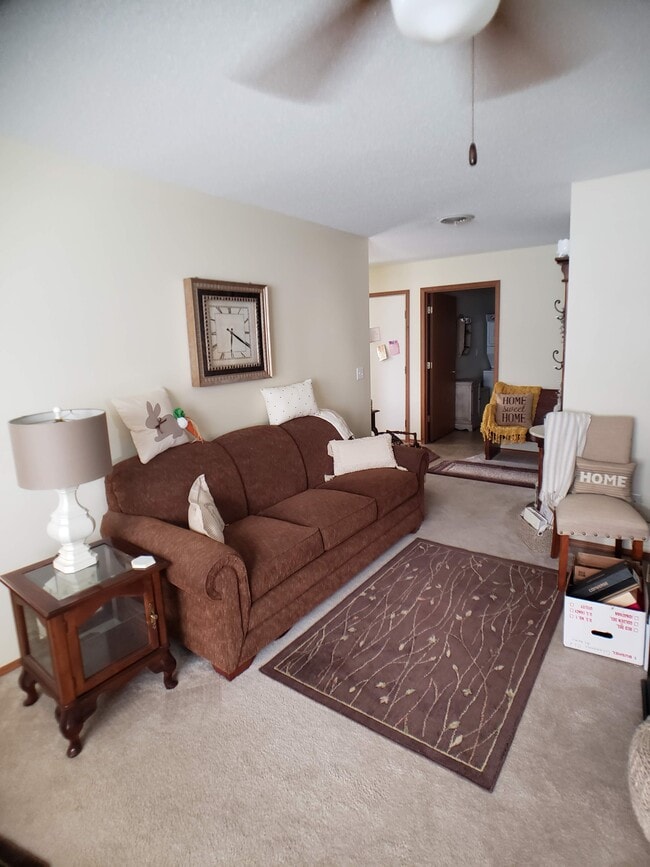 Building Photo - 1103 Sandra Ct Unit 1103 A