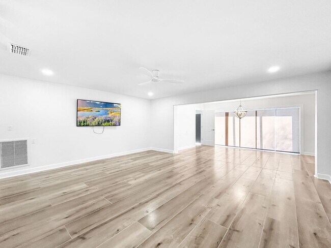 Photo - Amazing Indian Rocks Beach Waterfront Rental – Dock, Boat Lift & Garage! 3bed | 2bath