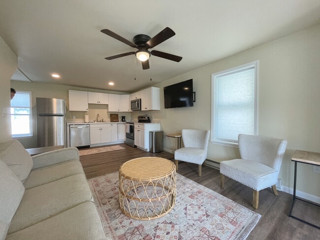 Photo - 100 Miller St Unit 101