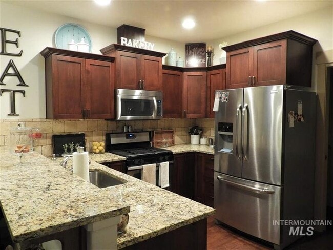 Photo - 2084 W Pine Ave