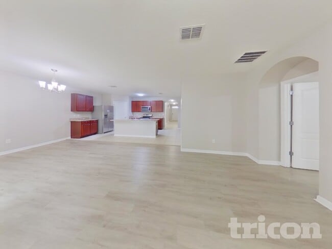 Photo - 16185 Yelloweyed Dr