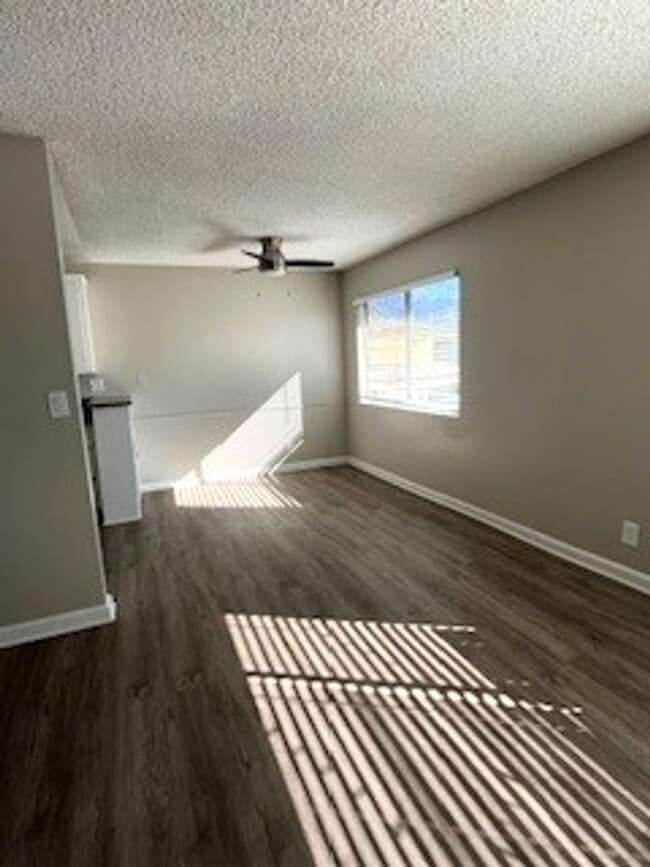 951 Springfield St Unidad D