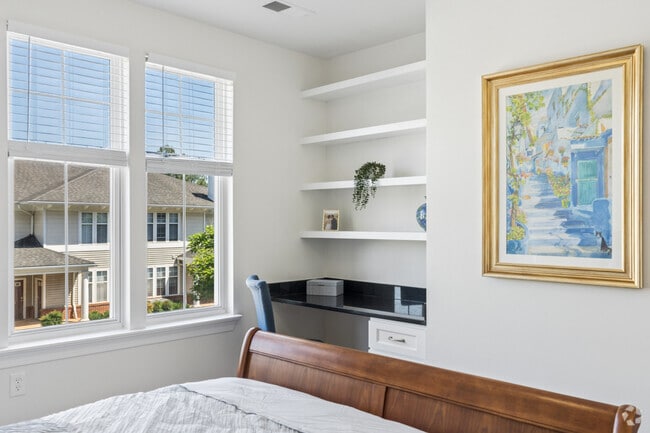 2BR, 2BA - 1,230SF - Primary Bedroom