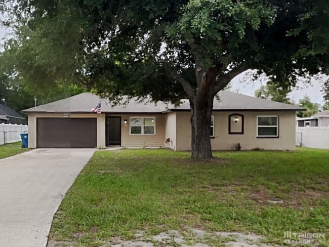 Photo - 6623 Freeport Dr House