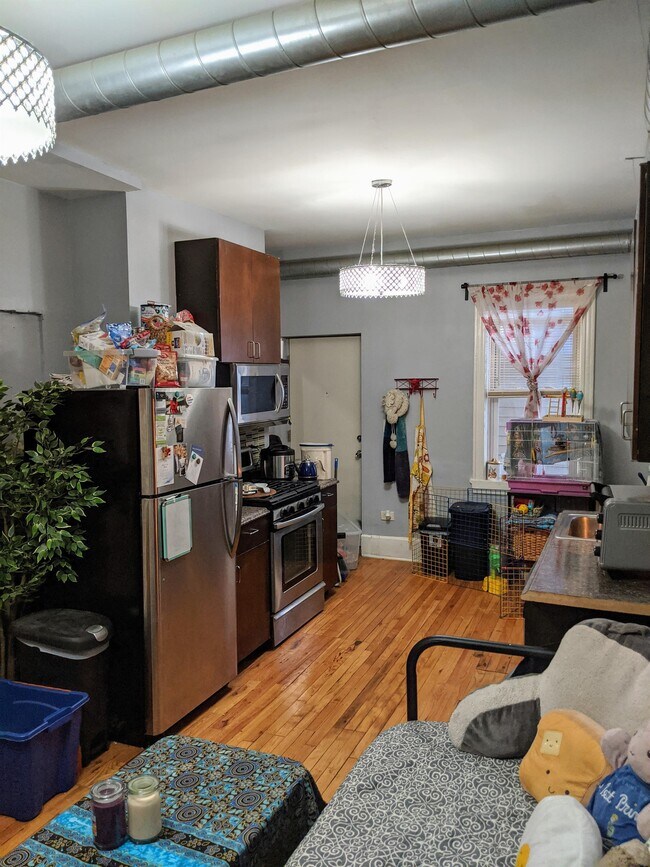 Photo - 1830 W 17th St