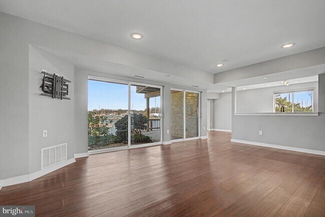 Photo - 768 Fairview Ave Unit 768 B