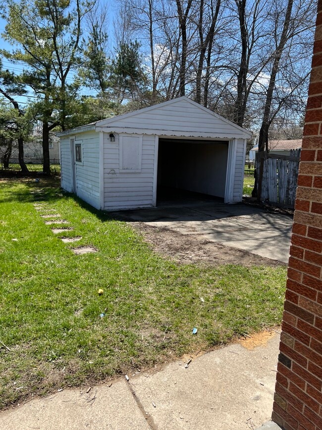 Photo - 3588 Toepfer Rd