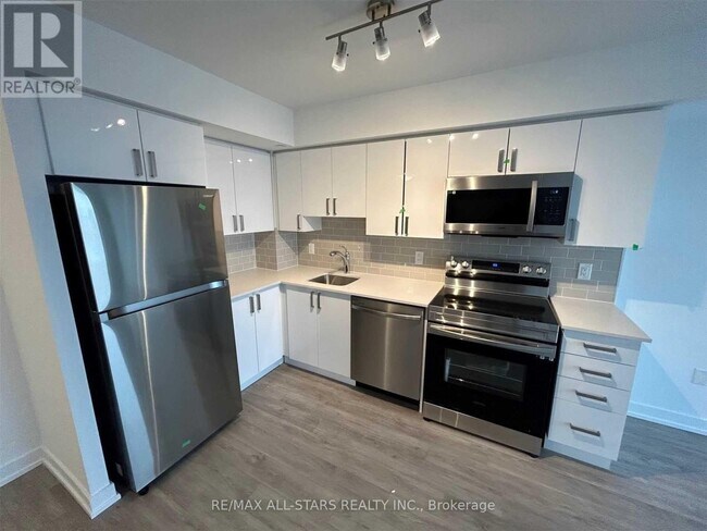 Photo - 1480 Bayly St Unit 1102