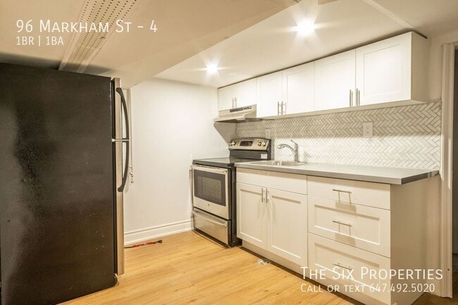 Photo - One Bedroom Apartment Trinity Bellwoods - Lower Level Unit Unité 4