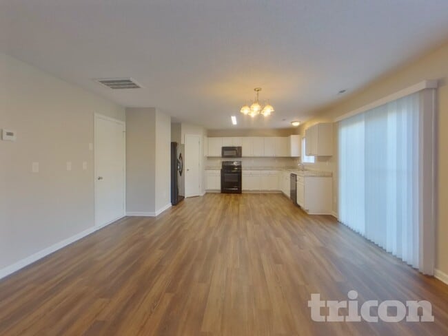 Photo - 4319 Stone Mountain Dr