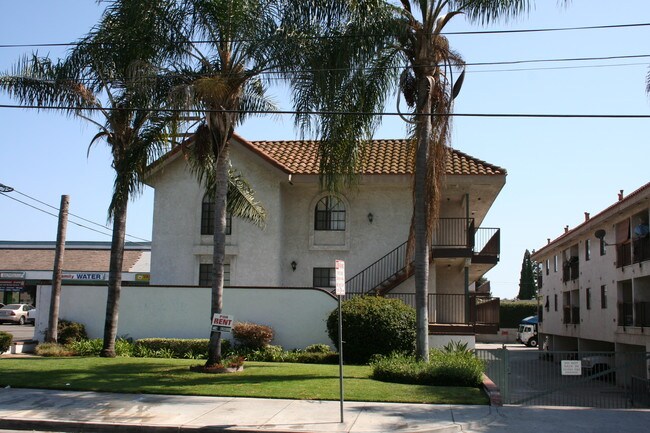 2540 W Lincoln Ave Unidad 101