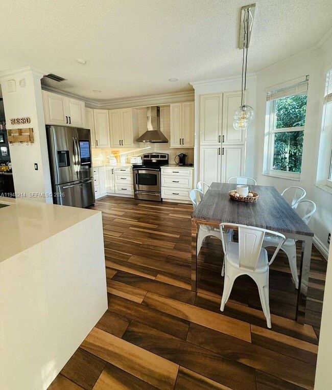 Photo - 4120 Staghorn Ln