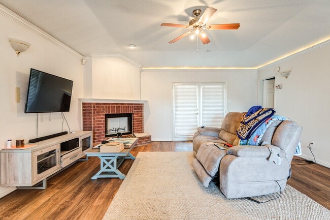 Photo - 6325 14th St