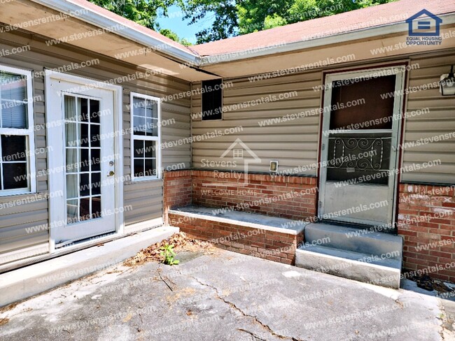 1933 Fenwood Dr House - House Rental in Knoxville, TN | ForRent.com