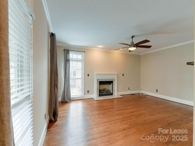 Photo - 620 Marsh Rd