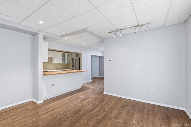 Photo - 248 Depew Ave Unidad 4