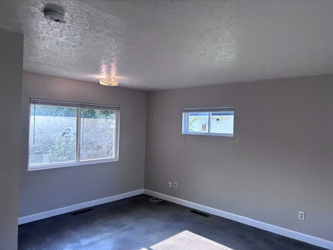 Photo - 2377 Hanna Dr