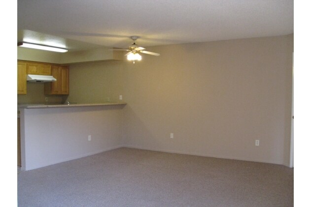 Photo - Broadway Apartments