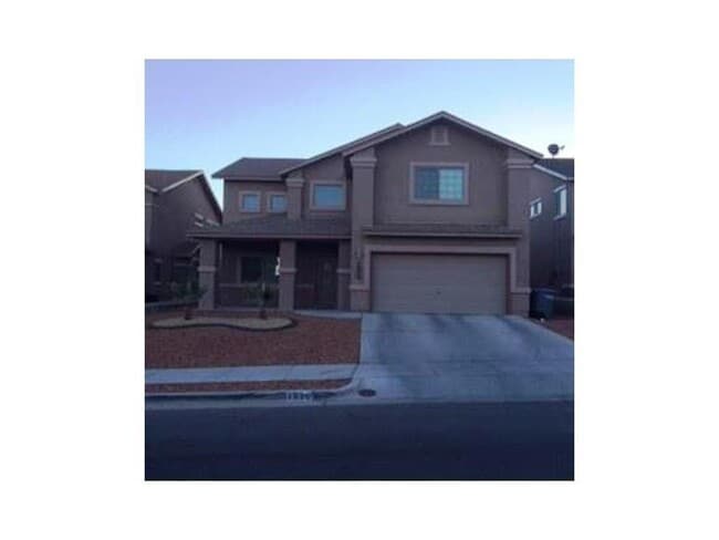 Building Photo - Great 2 story property located at West Hills! Rental