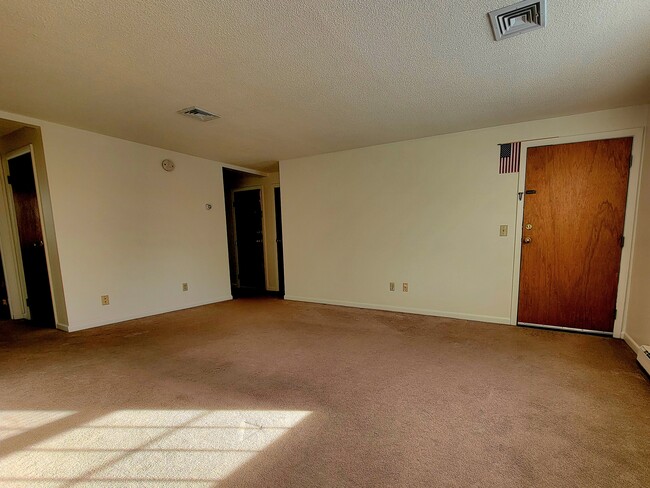 Photo - 15 North St Unit 15A North Apt4