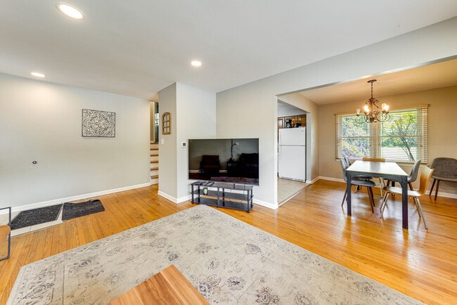 Photo - 1421 N Washington St Unidad SI ID1578981P
