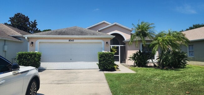 Building Photo - Single Family Home