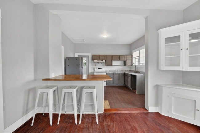 Photo - 3021 Co Rd 467