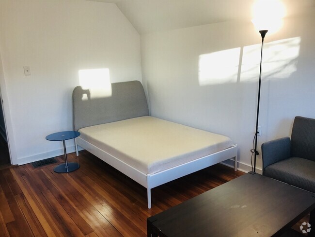 Building Photo - 5 Lexington Ave Unit 4 Rental