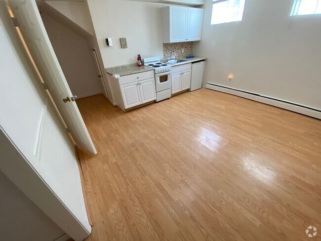 Building Photo - 19 Aberdeen St Unit A Rental