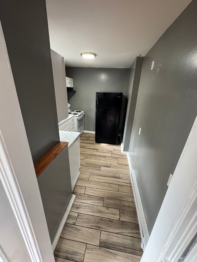 Photo - 28 York Ave Unit 1